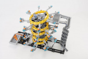 Five Tilted Rings - Lego Great Ball Contraption (LEGO GBC), from Akiyuki - Building Instructions - Planet GBC