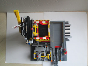 LEGO-GBC-Doug-Ridgway-Train-90-deg-corner-GBCmodule (1)