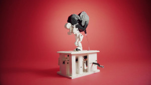 Blackheart Automata | a LEGO brick automaton designed by Evaldas Arlauskas featuring a man and its heart burden | instructions available on Planet GBC