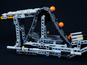 LEGO Great Ball Contraption - GBC4ALL-01 - Triangle Conveyor - easy to build - easy to motorize - perfect LEGO ball machine 