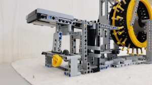 Archi - a LEGO Great Ball Contraption (GBC) with free building instructions - easy to build with kids and fun to watch | planet GBC