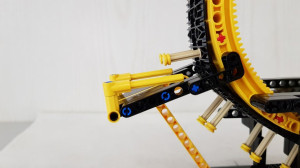 LEGO Great Ball Contraption - Door the Starts, a LEGO GBC from Phi.L | Building Instructions for this marble run machine available on Planet GBC