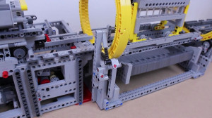 LEGO-Great-Ball-Contraption-module--Rotary-car-Dumper-Takanori-Hashimoto--Planet-GBC (10)