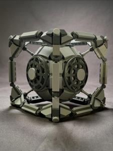 LEGO MOC ExoCube, a beautiful LEGO Cube with some SciFi and artistic vibes | designed by Zachary Steinman - building instructions and kits available on Planet GBC